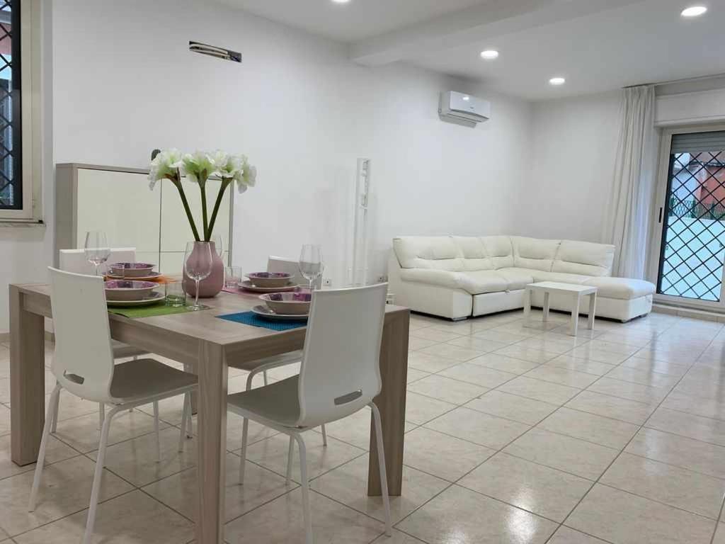 Apartmán Mediterranean House Nettuno Exteriér fotografie